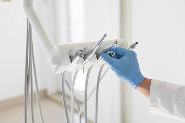 24/7 Emergency Tooth Extraction experts in Compo, CT